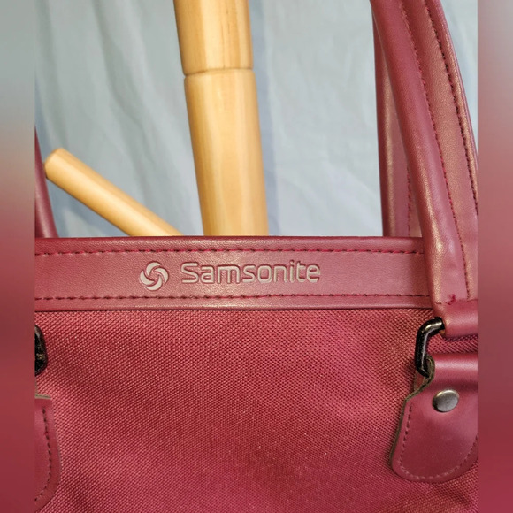 Samsonite Burgundy Tote Bag Luggage Carryon Sturdy Zipper Pockets - Picture 2 of 12